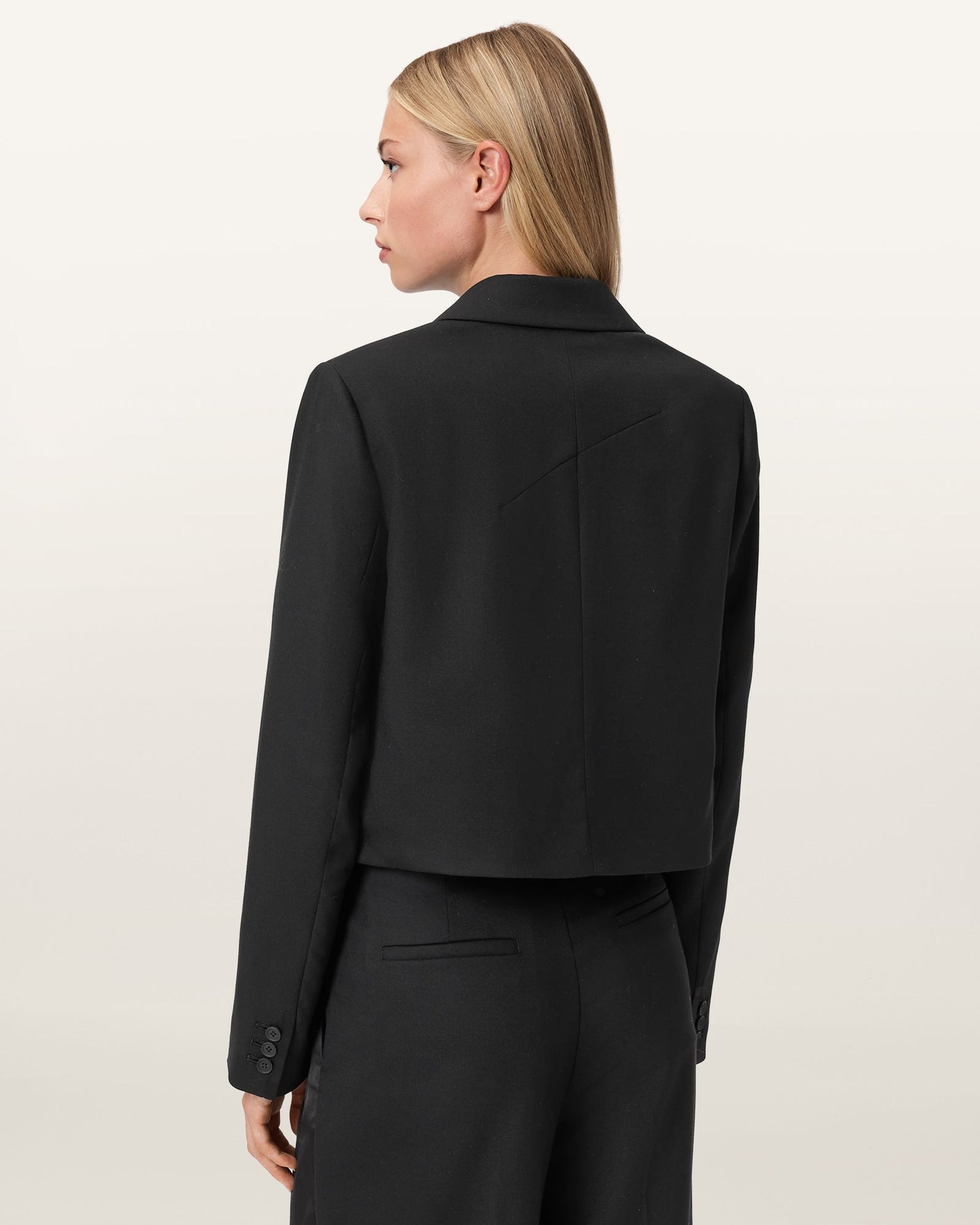 בלייזר לנשים Noa